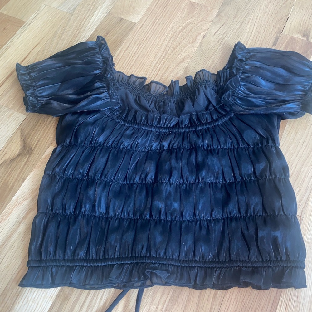 adorable ruched tiger mist shirt NEVER WORN
